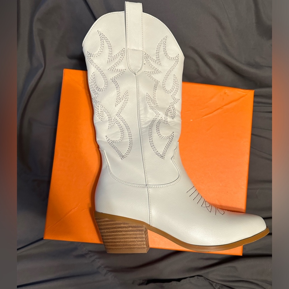 New white boots